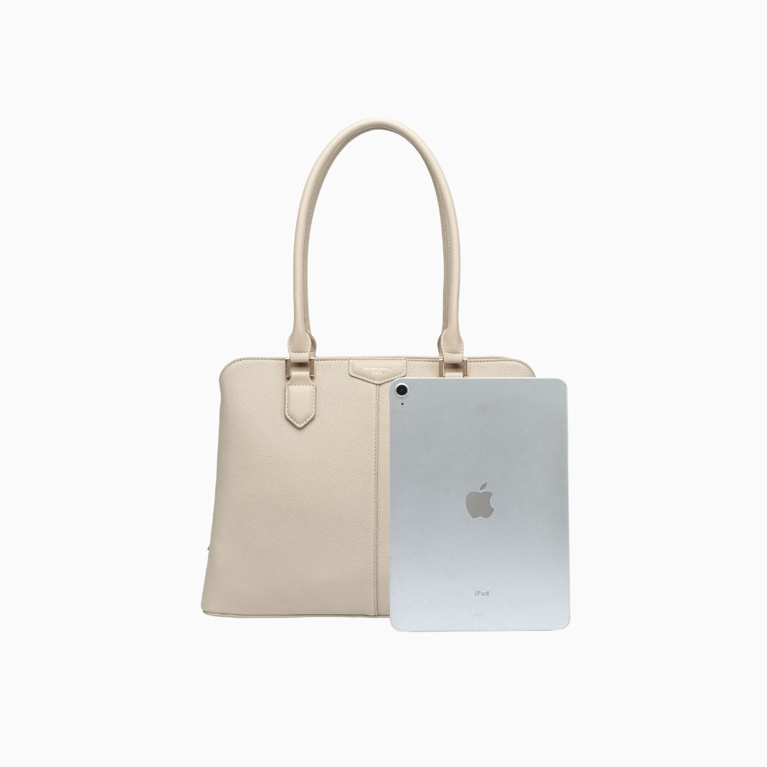 Elystan Shoulder Bag: Soft Sand